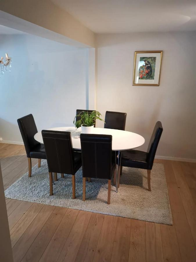 Big, Spacious Apartment With Free Parking Tromsø Esterno foto